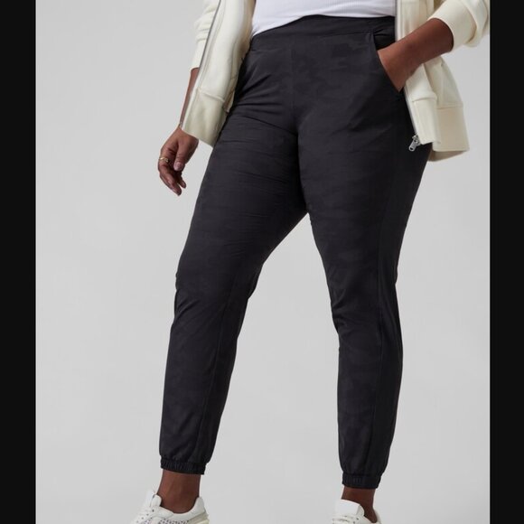 Athleta Brooklyn Camo Jogger - Picture 1 of 9
